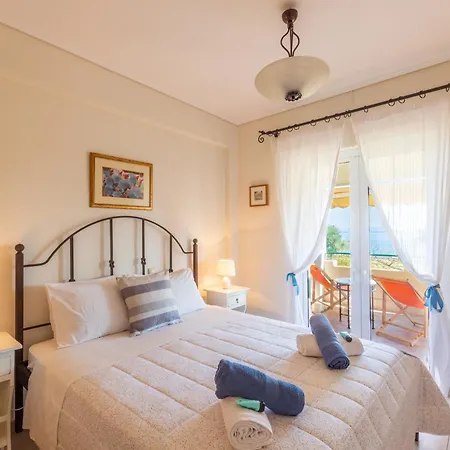 Barbati Seafront Luxury Suites Exterior foto